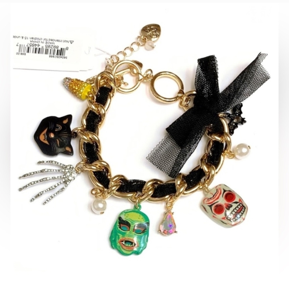 🖤🔹️Betsey Johnson🔹️ glow in the dark Halloween Creatures Charm Bracelet